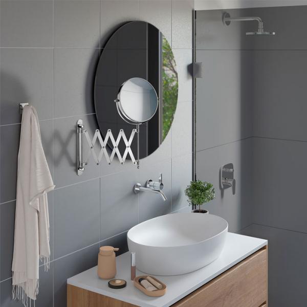 Beslagsboden Glow makeupspejl m/saksearm og 7x forstørrelse - Krom Beslagsboden Glow makeupspejl m/saksearm og 7x forstørrelse - Krom