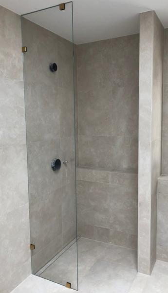 Bath fast brusevæg - Poleret messing