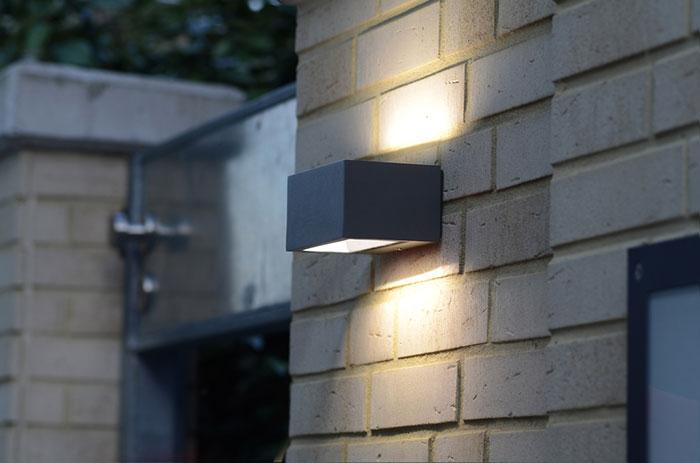 Lutec Architectural udendørslampe til væg 14 x 6,5 cm - 3000 K - Mørk grå