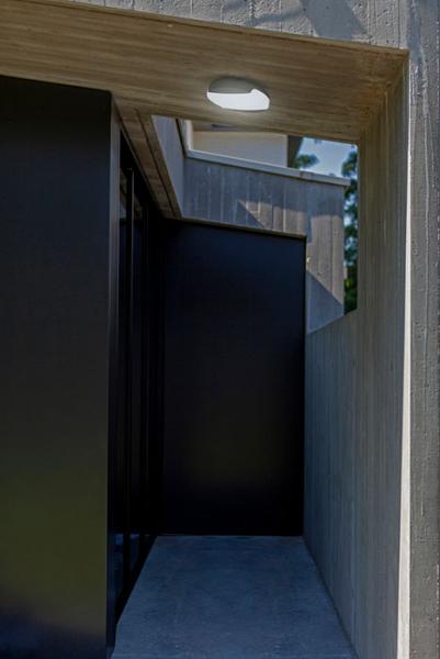 Lutec Architectural Sweep udendørs væg- og loftlampe