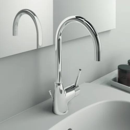 Ideal Standard Ceraline håndvaskarmatur m/C-tud og bundventil - Krom Ideal Standard Ceraline håndvaskarmatur m/C-tud og bundventil - Krom