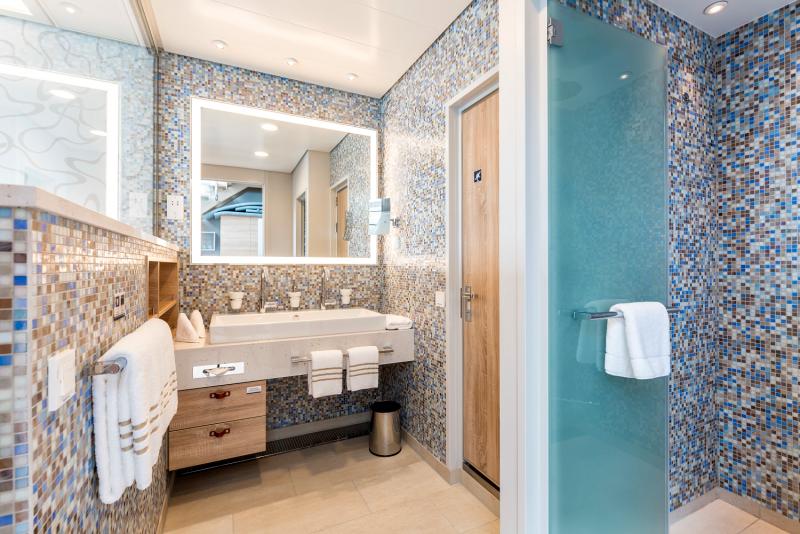 Grohe Eurodisc Cosmopolitan håndvaskarmatur m/bundventil og svingtud - Krom Grohe Eurodisc Cosmopolitan håndvaskarmatur m/bundventil og svingtud - Krom