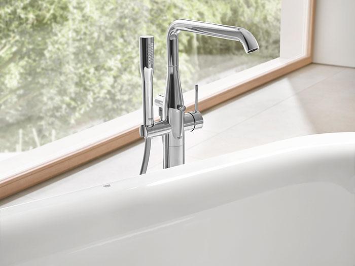 Grohe Essence komplet fritstående badekararmatur - Krom Grohe Essence komplet fritstående badekararmatur - Krom
