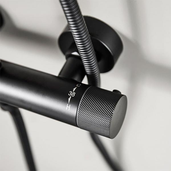 Cassøe Crystal Cut komplet brusesystem - T8 - Mat sort Cassøe Crystal Cut komplet brusesystem - T8 - Mat sort